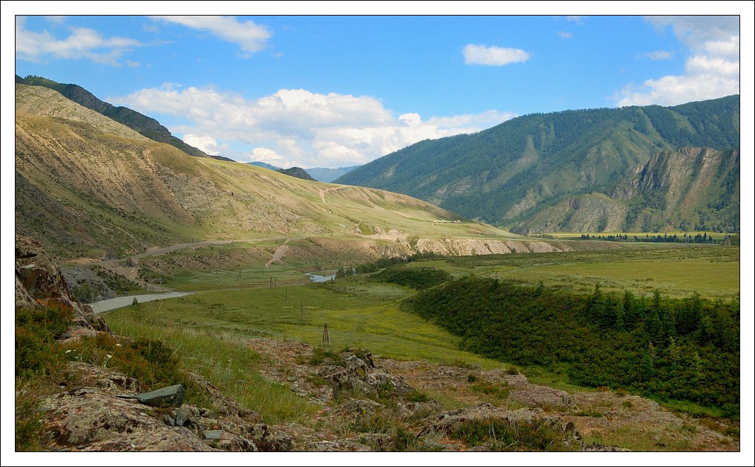 photo "Chue's valley" tags: landscape, forest, mountains