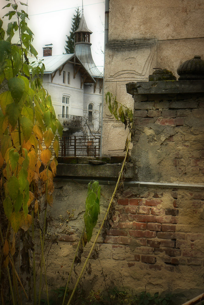 photo "Old Wall" tags: architecture, city, landscape, 