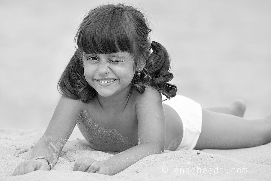 photo "Colorful Heart" tags: portrait, black&white, children