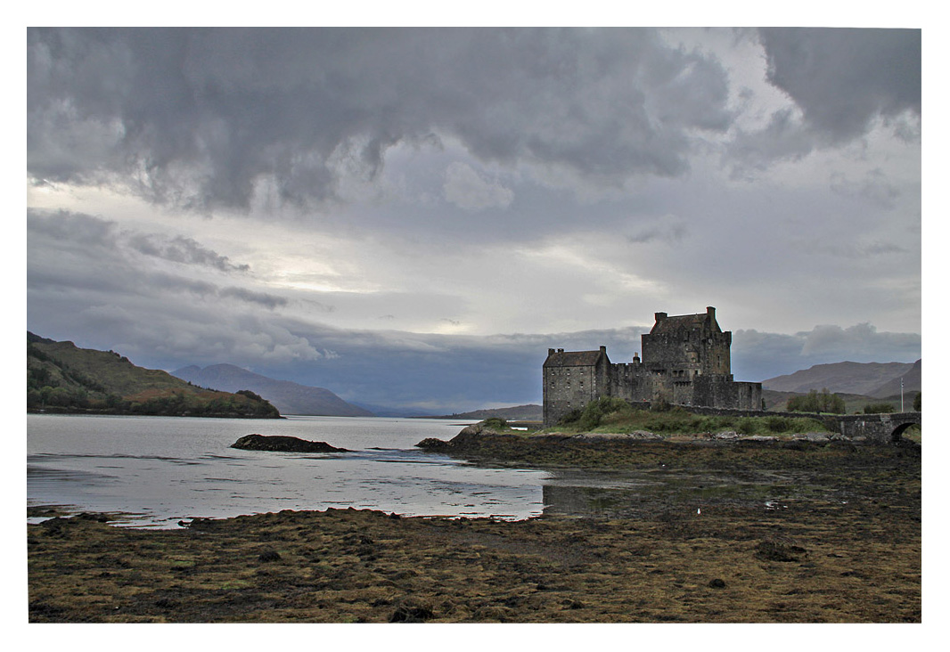 фото "Eilean Donan Castle. По следам Джеймса Бонда." метки: пейзаж, вода, горы