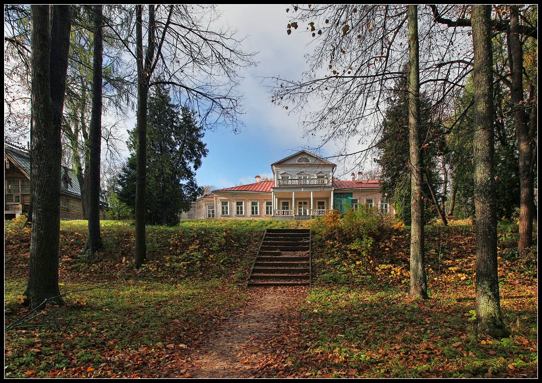 photo "old house" tags: architecture, landscape, autumn