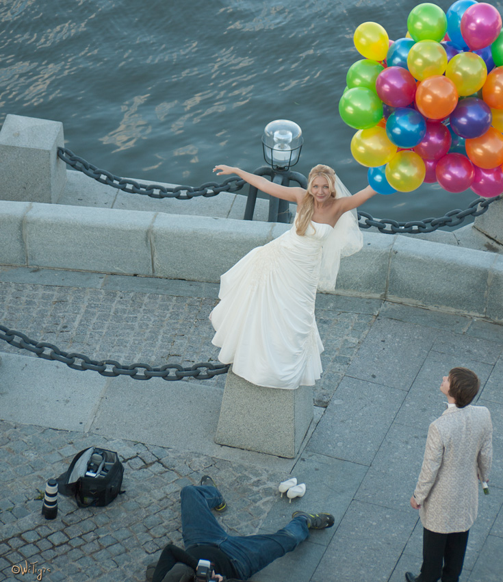 photo "Fly Away Bride" tags: genre, city, 