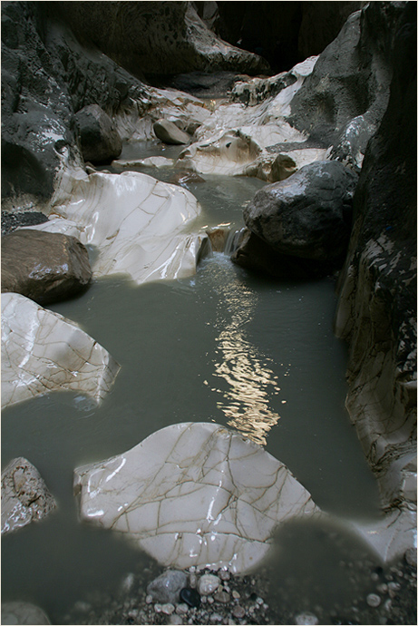 photo "The road of the creamy stones" tags: landscape, travel, Europe, water