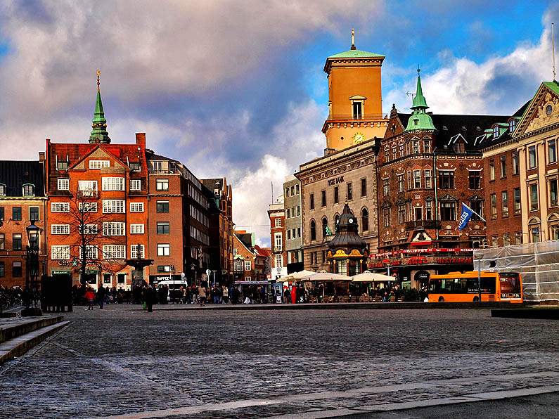 photo "Copenhagen Gammel Torv" tags: city, architecture, landscape, 