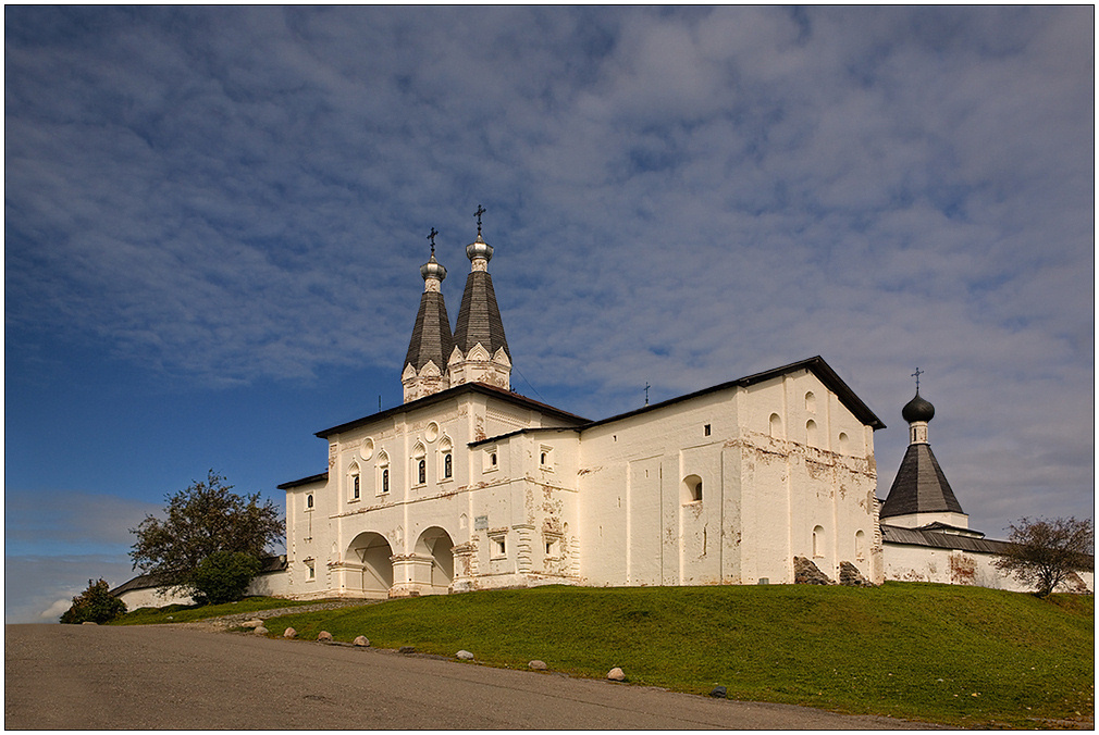 photo "Ferapont's monastery" tags: architecture, landscape, clouds