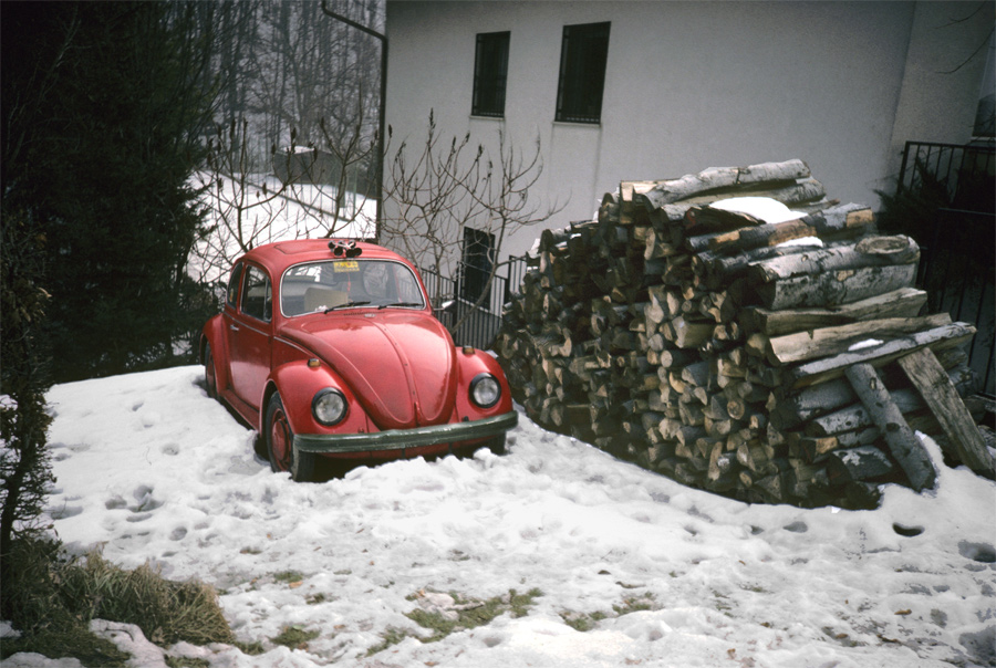 photo "Beetle in winter" tags: technics, 