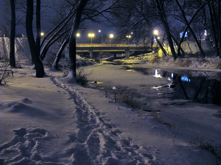 5 декабря ночью. Ночной весенний город. Сестрорецк зимой. Ночная зимняя дорога.