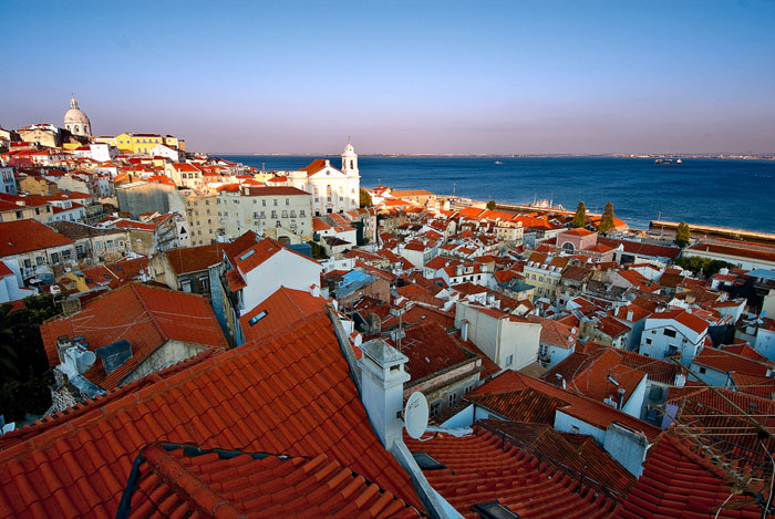 фото "Крыши Лиссабона" метки: путешествия, Европа