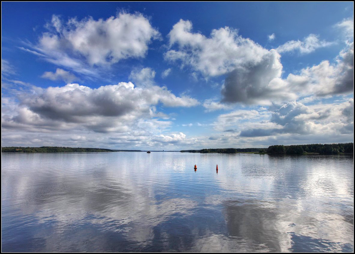 photo "Clouds" tags: landscape, summer, water