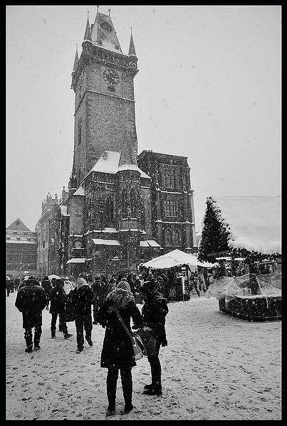 photo "Когда в Прага  идет снег" tags: black&white, city, 