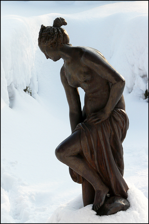 фото ""Snow Queen" / "Снежная королева"" метки: юмор, ню, parks, statue, зима, снег