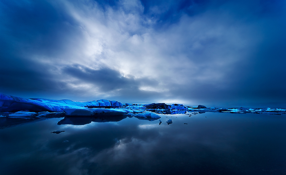 фото "Light in The Ice ll" метки: пейзаж, вода, зима