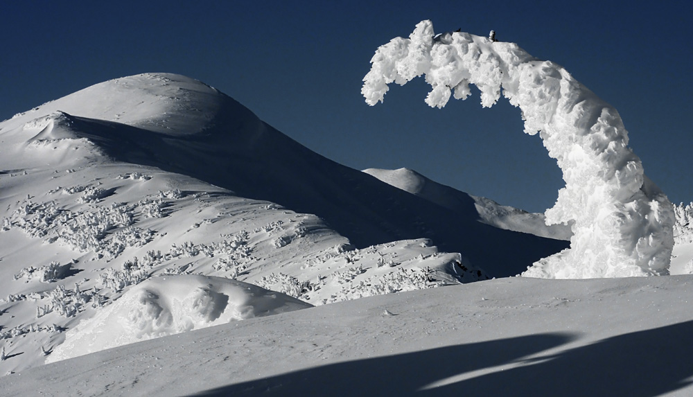 фото "Bending toward the height" метки: пейзаж, горы, зима