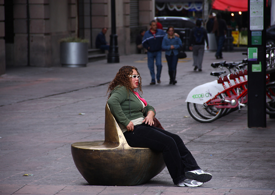 photo "Tomando un descanso" tags: portrait, reporting, woman