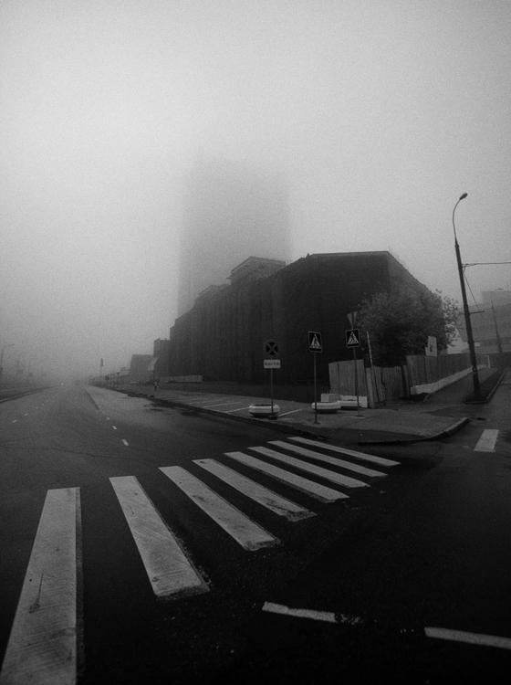 photo "dream..." tags: city, black&white, 