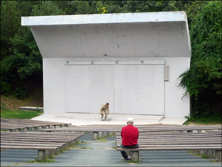 photo "The theatre of one actor and of one spectator" tags: genre, humor, 