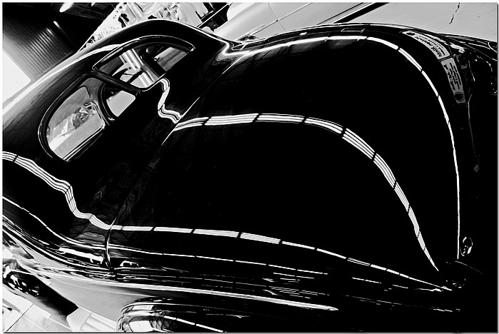 photo "Overhead Reflections" tags: black&white, old-time, 