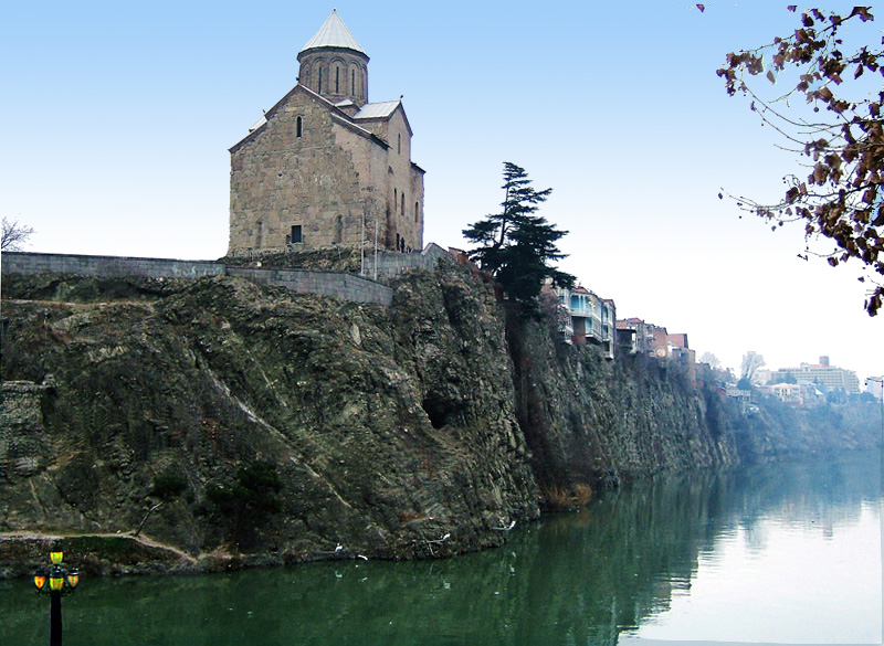 фото "Sentinnel of Tbilisi" метки: архитектура, пейзаж, 