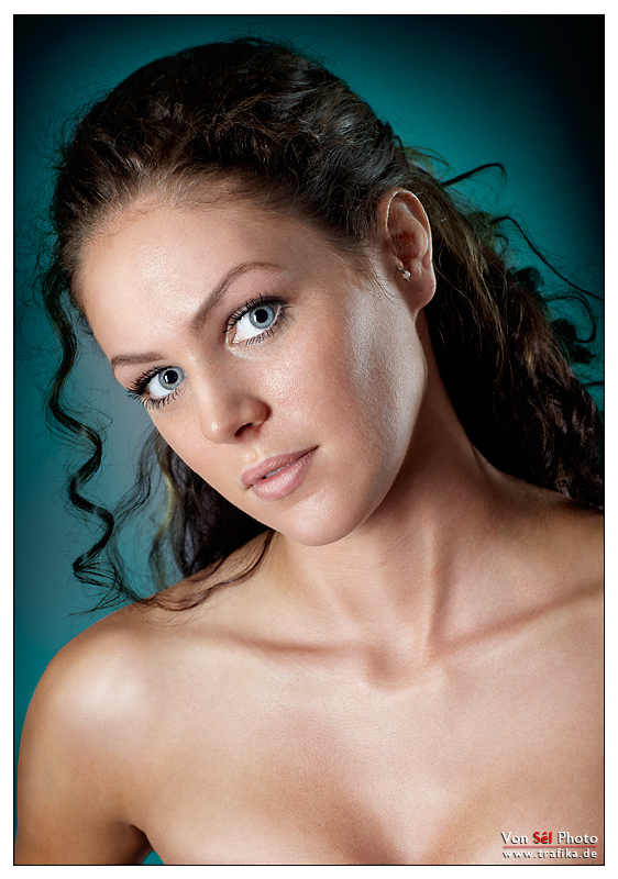 photo "Blue Eyes" tags: portrait, woman