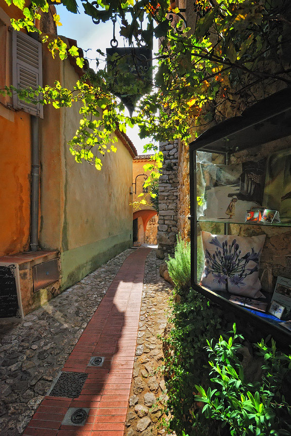 photo "Eze #4" tags: architecture, travel, landscape, Europe