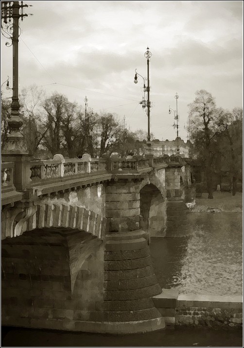 photo "***" tags: city, travel, Europe