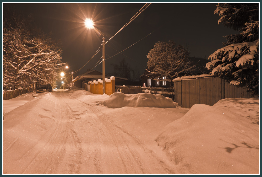 фото "Улица поселка Семхоз зимним вечером, январь 2011 г." метки: пейзаж, зима