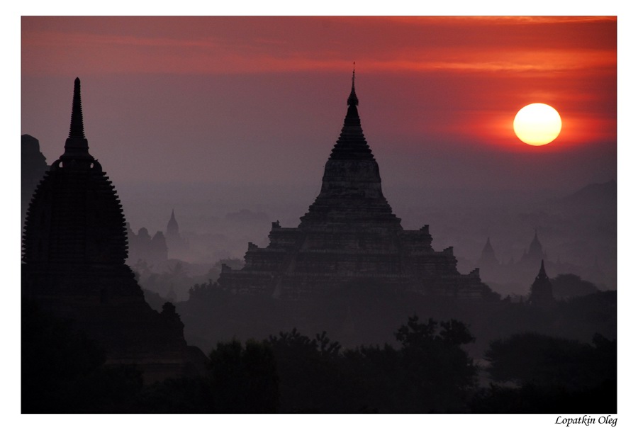 photo "Ancient Bagan and ancient sun as background.." tags: travel, landscape, Asia, sunset