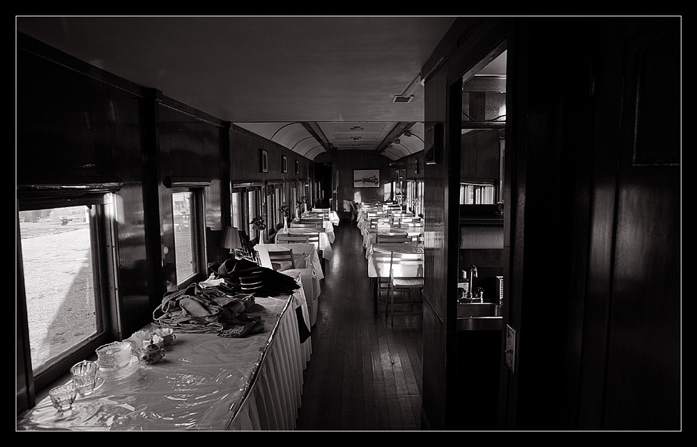 photo "The dining car" tags: interior, 