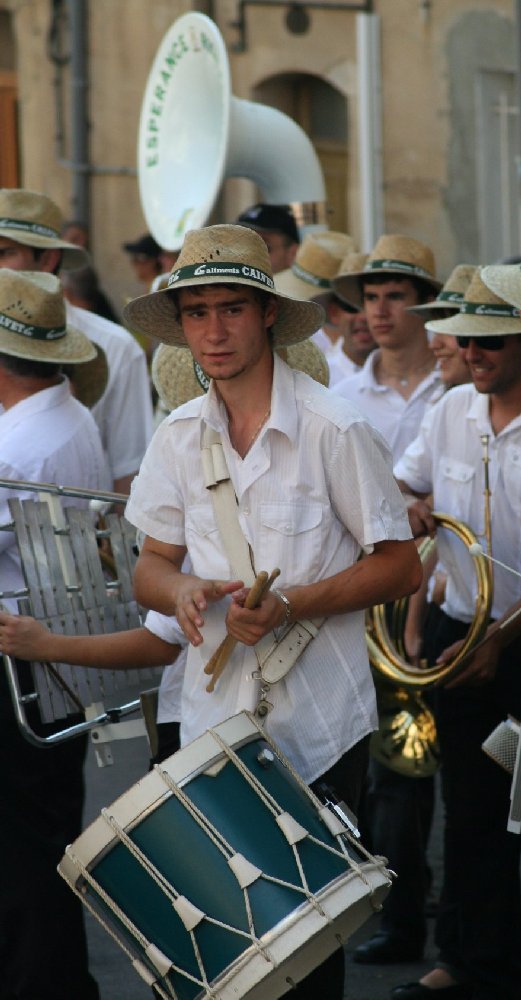 photo "I'm ready for the music!" tags: reporting, 