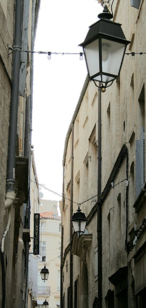 photo "ancient lanes in Montpellier" tags: landscape, architecture, 