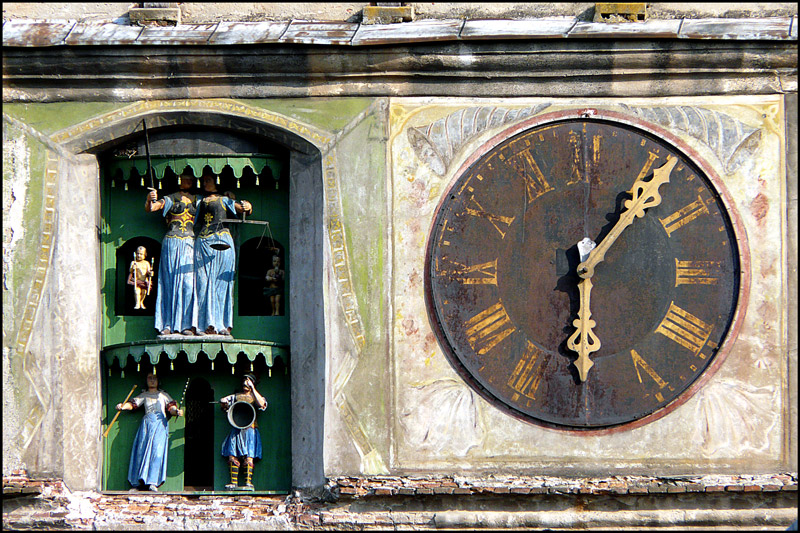 photo "Old clock" tags: travel, city, Europe