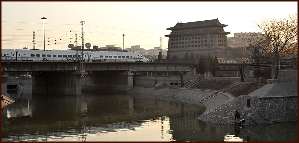 photo "Train into Beijing" tags: architecture, city, landscape, 