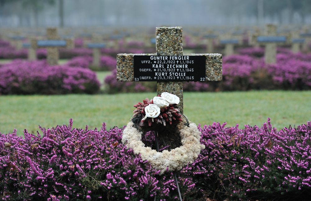 фото "German cimetery WW II" метки: путешествия, Европа