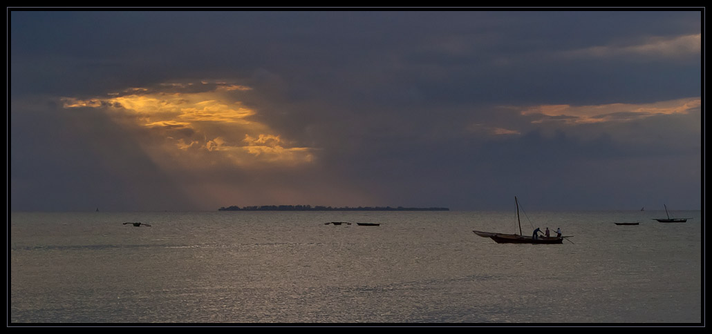 photo "Racing for the sun" tags: landscape, sunset, water