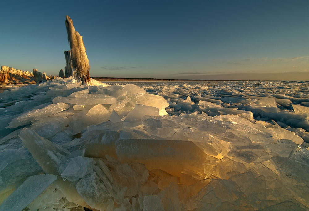 фото "Сквозь льдину" метки: пейзаж, зима