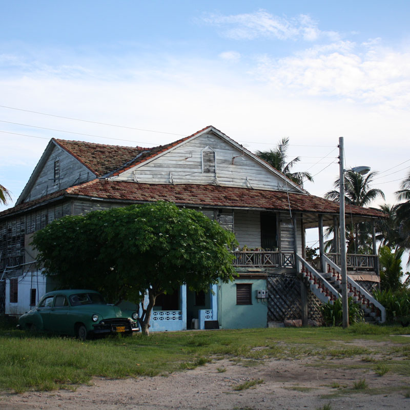 photo "Quiet Days In Varadero" tags: architecture, travel, landscape, North America