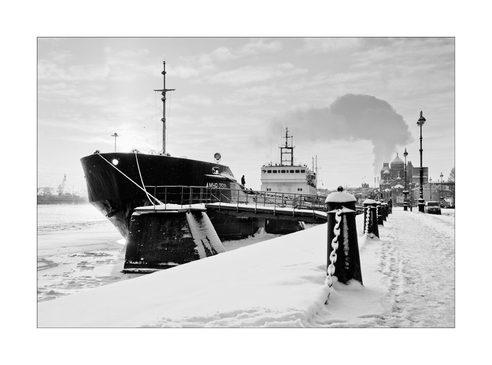 photo "На набережной" tags: landscape, city, winter