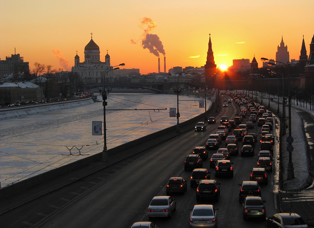 photo "After working day, March" tags: city, landscape, sunset