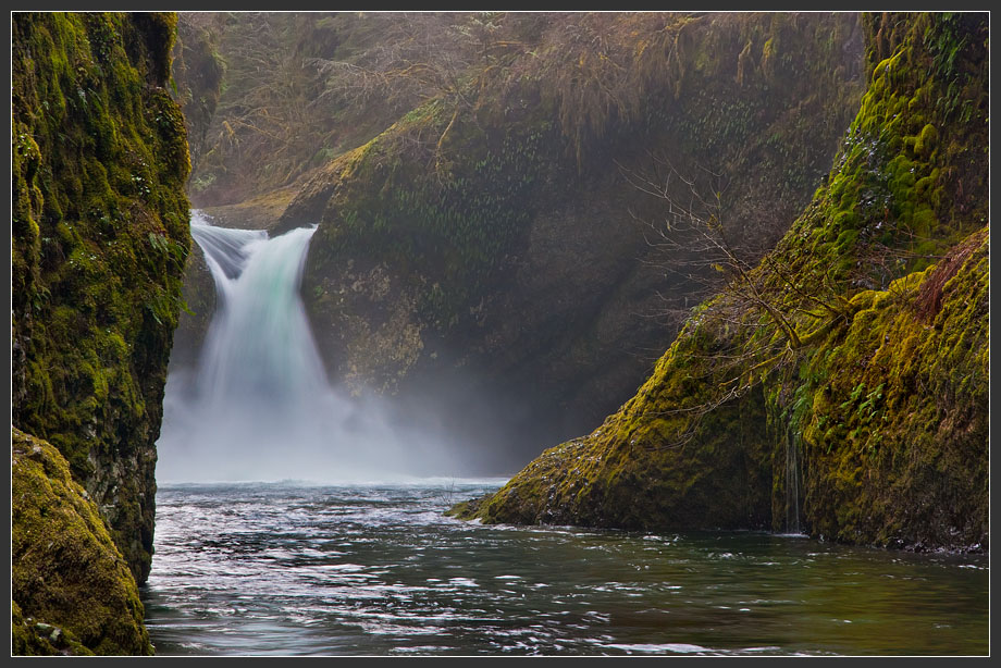 photo "Waterfall X: almost there" tags: landscape, travel, water