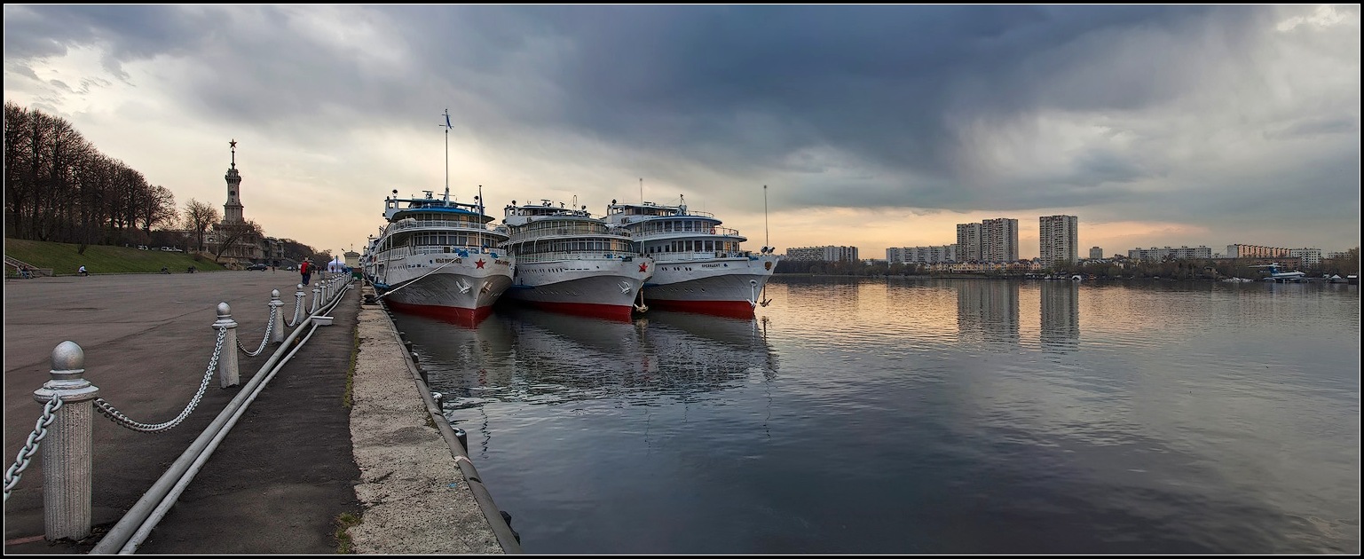 photo "Moscow. North River Terminal" tags: landscape, panoramic, water