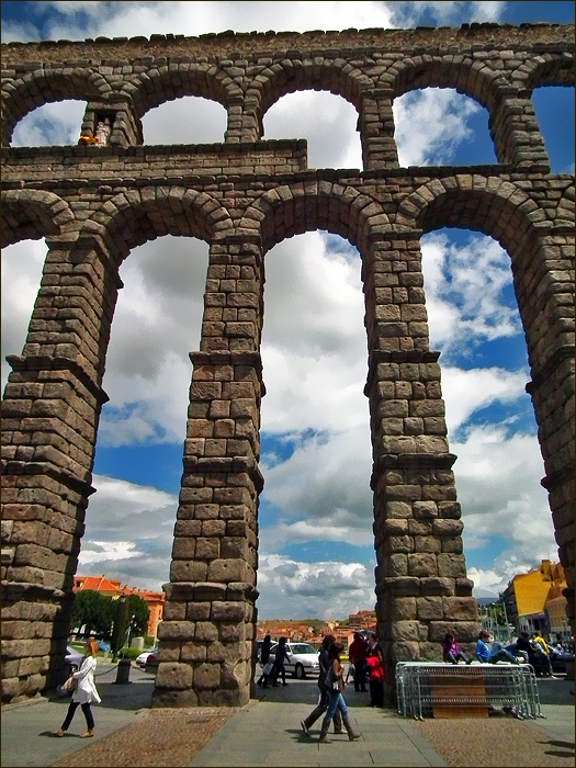 photo "Over the vanity" tags: architecture, city, landscape, 