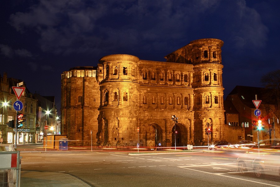 photo "Porta Nigra" tags: travel, architecture, landscape, Europe