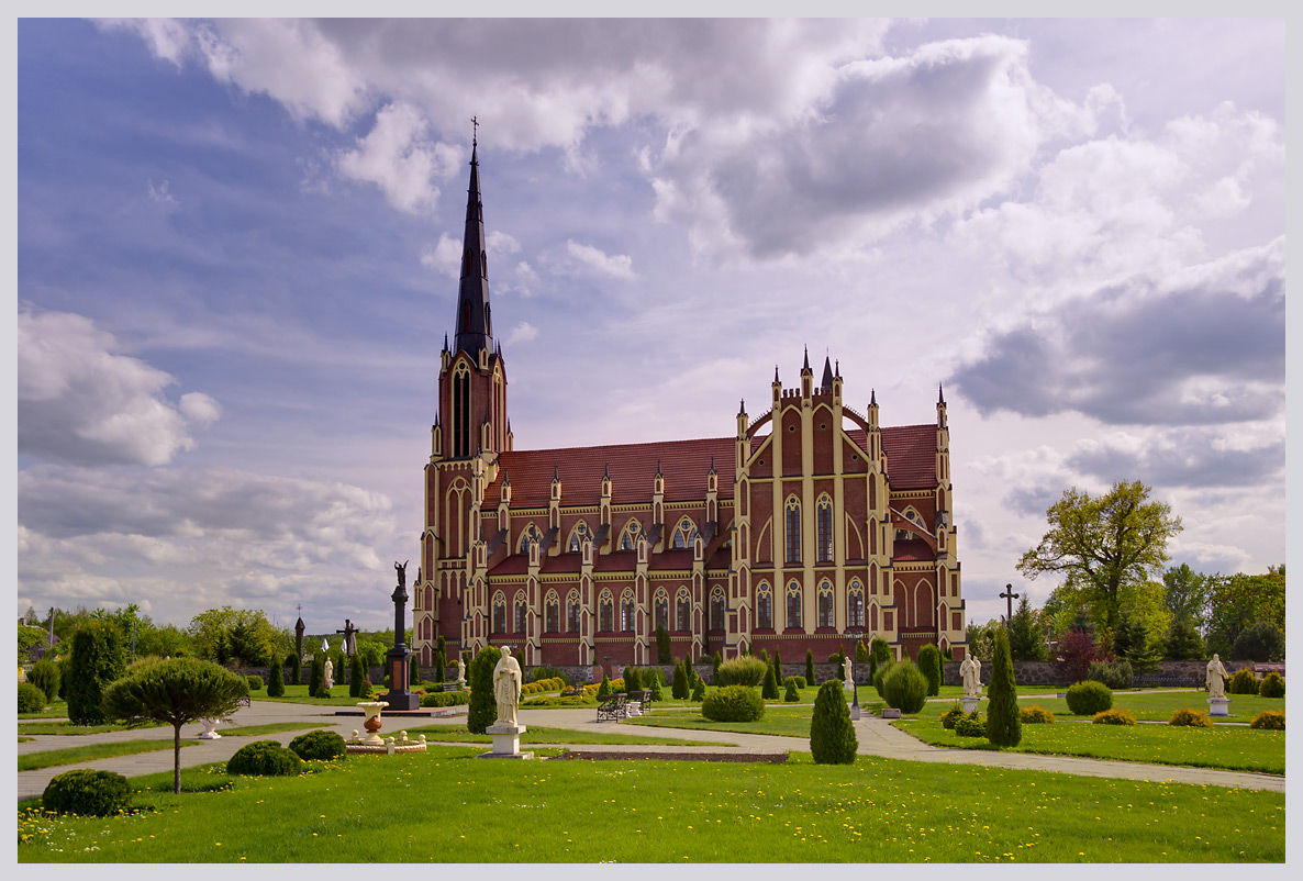 фото "Костел Святой Троицы" метки: архитектура, пейзаж, 