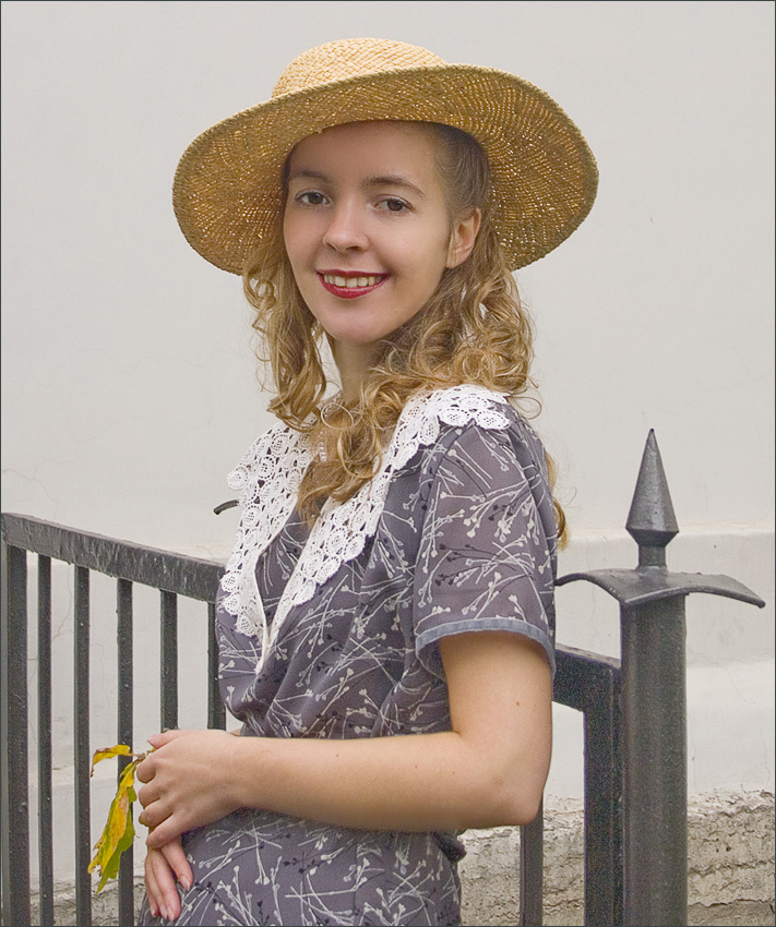 photo "Straw Hat" tags: portrait, woman