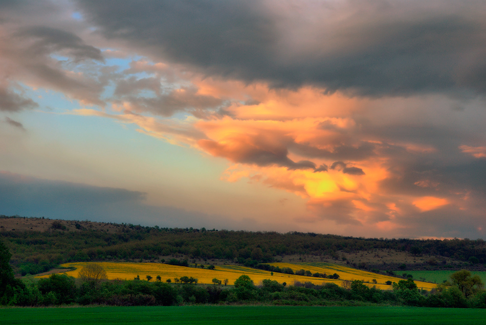 photo "Sunset over the hills" tags: landscape, sunset