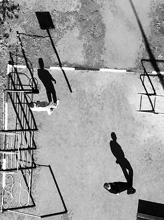 photo "***" tags: black&white, genre, 