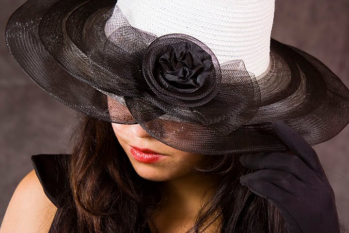 photo "Mistery" tags: glamour, portrait, woman