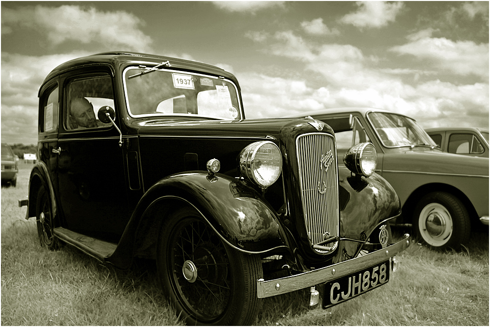 photo "***" tags: genre, old-time, 