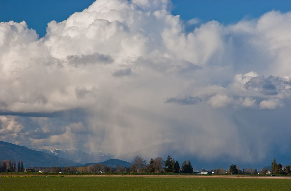 photo "Spring rain" tags: landscape, clouds, spring