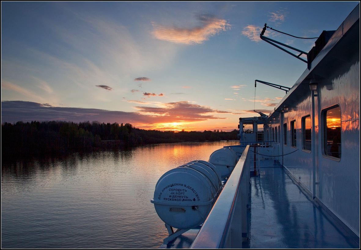 photo "at sunset" tags: landscape, sunset, water